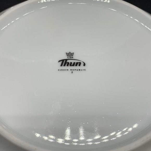 Thun Porcelain Children’s Plates Czech Republic Chicks Ladybugs Flowers - Picture 6 of 6